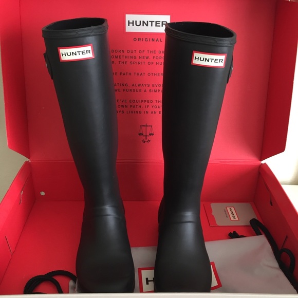 Hunter Rain Boots in Black - Picture 5 of 7